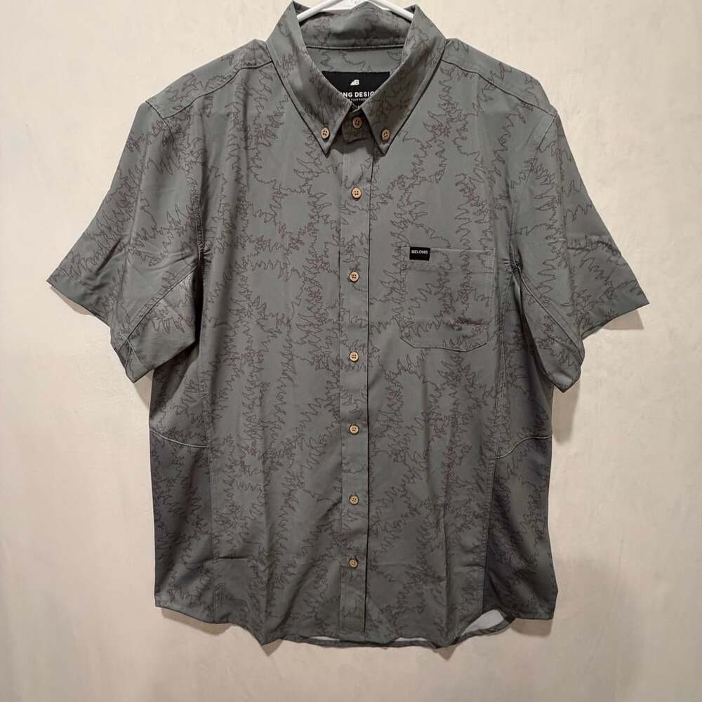 Belong Designs Men's Forest Graphic Short Sleeve Button-Down Shirt